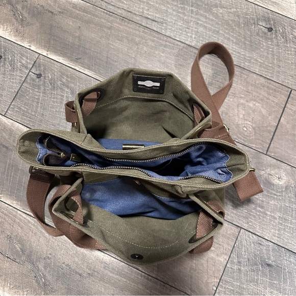 Zede Canvas Crossbody - Picture 7 of 9